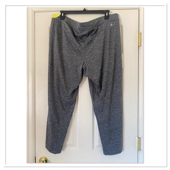 Men’s Training Pants All In Motion Heather Gray NWT - Picture 3 of 4